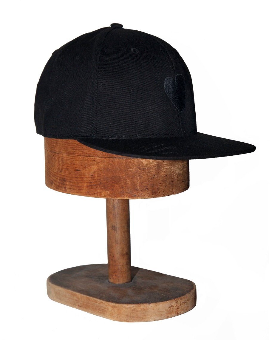 Men 18 Waits Hats & Caps | Flat Bill Snapback Cap | Black Hearts